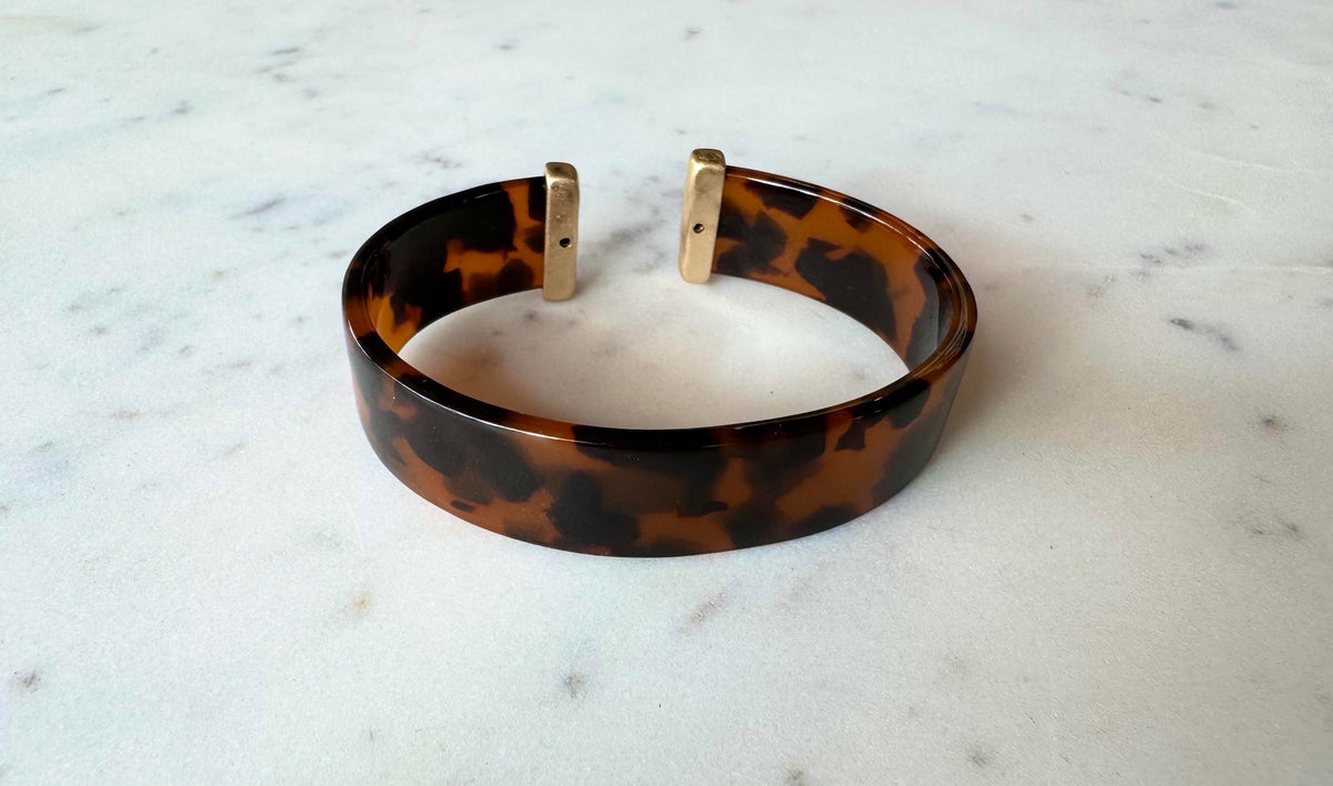 Josie Resin Cuff Bracelet - Tortoise